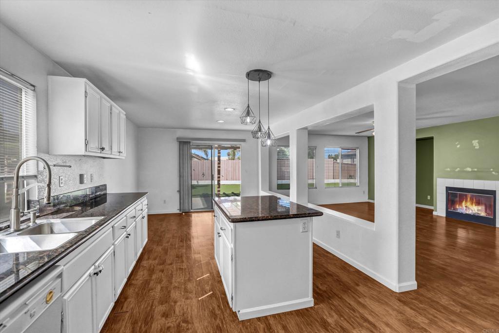 2128 Chateau Ct Property Photo 12