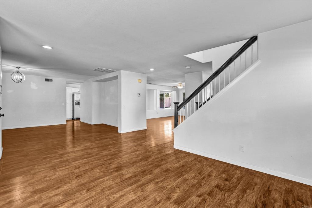 2128 Chateau Ct Property Photo 17
