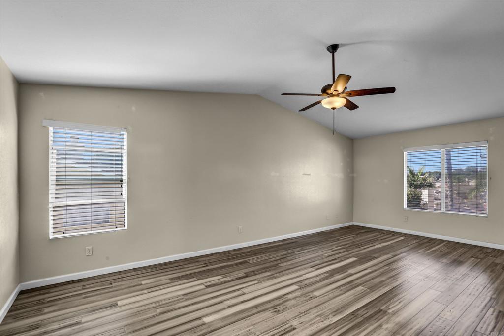 2128 Chateau Ct Property Photo 20