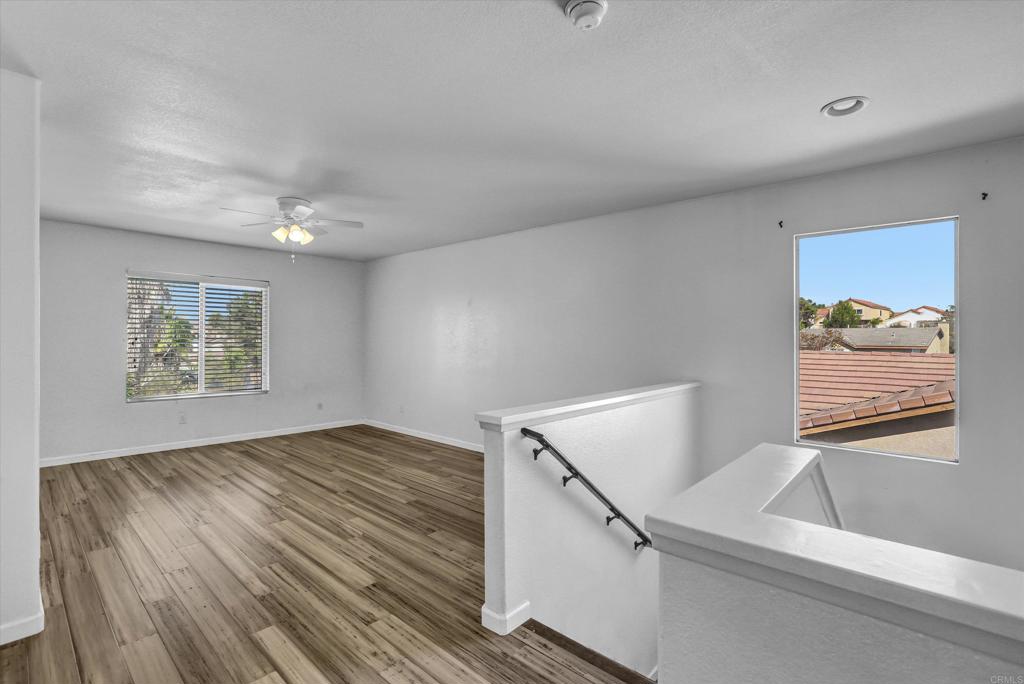 2128 Chateau Ct Property Photo 25