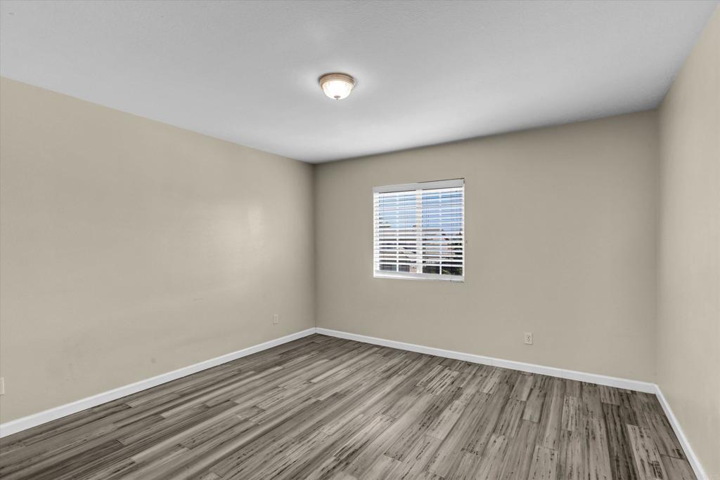 2128 Chateau Ct Property Photo 30