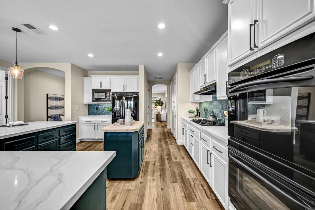1898 Almagro Lane Property Photo 8