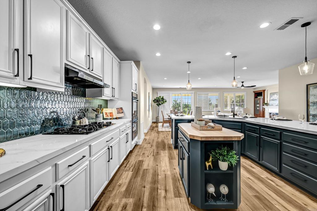 1898 Almagro Lane Property Photo 10