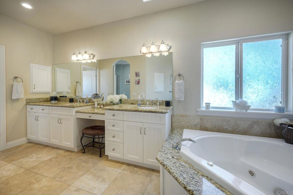 213 Windward Way Property Photo 32