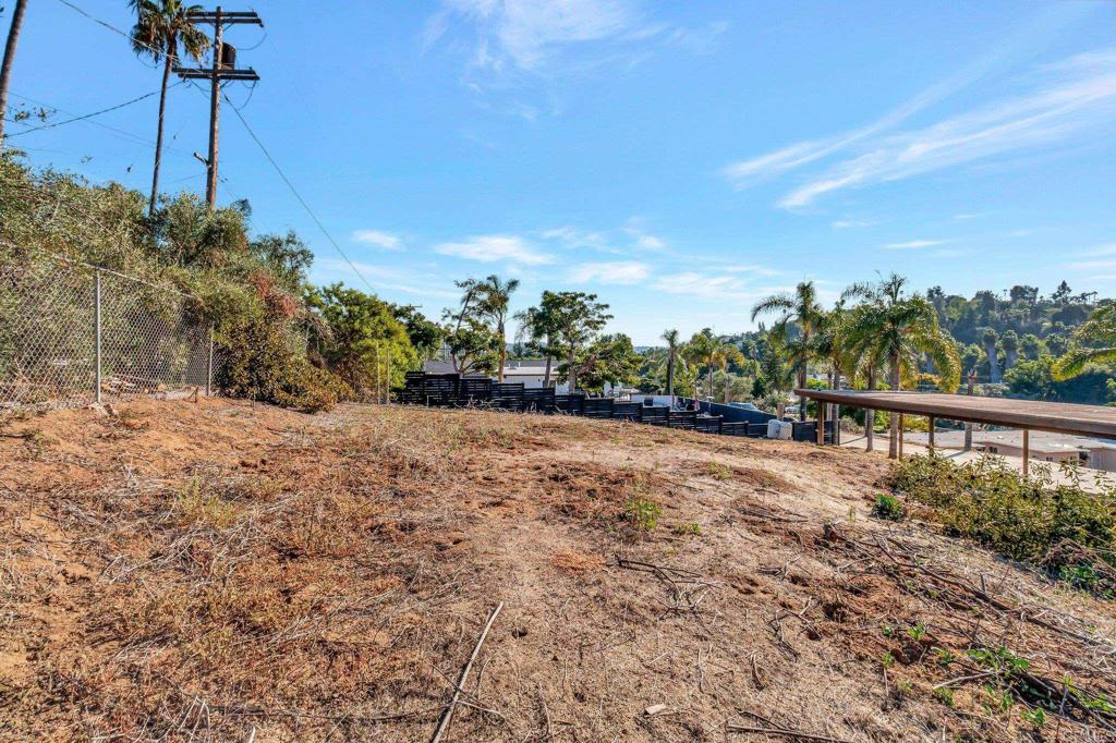 9210 Tropico Drive Property Photo 23