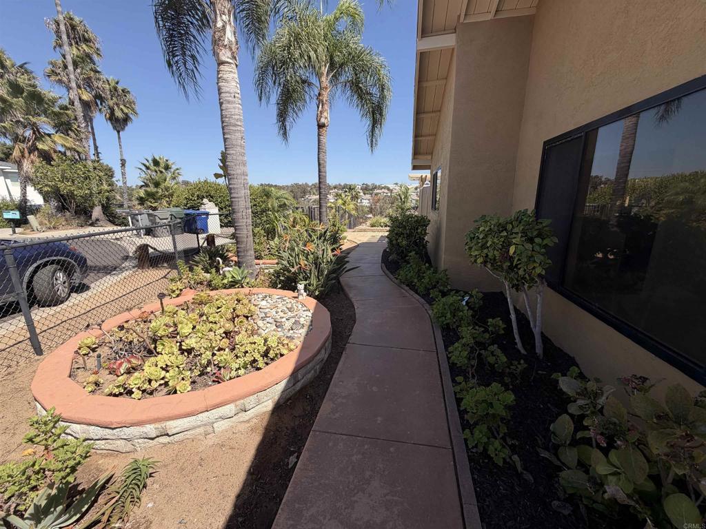 449 Alviso Way Property Photo 7