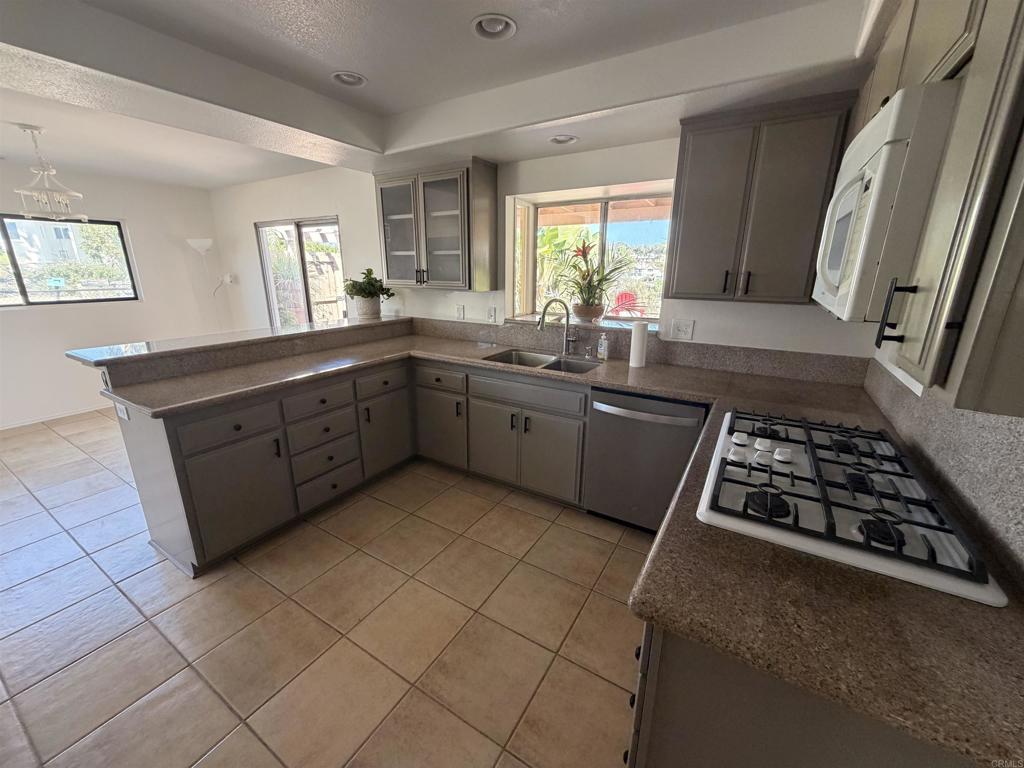 449 Alviso Way Property Photo 43