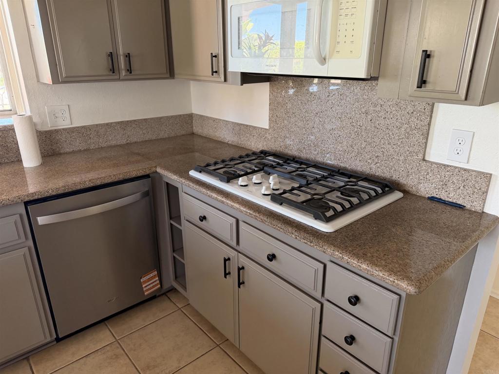 449 Alviso Way Property Photo 47