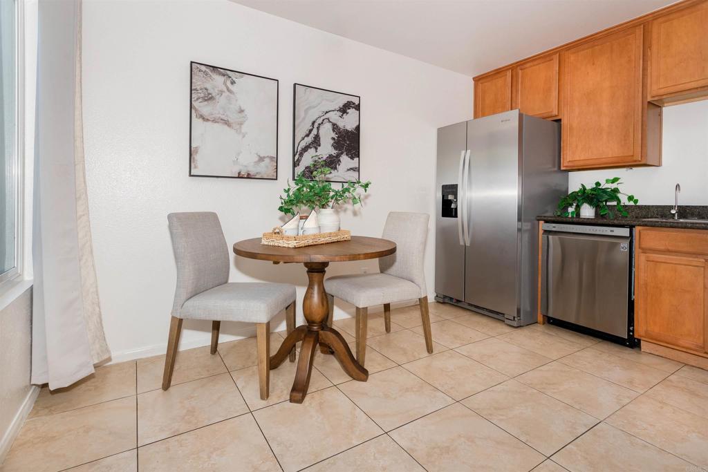 6333 College Grove Way 6102 Property Photo 10