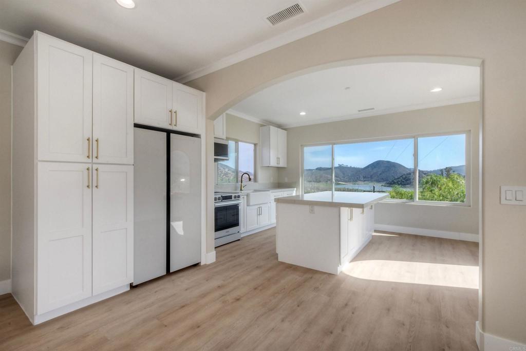 20227 Ash Lane Property Photo 4