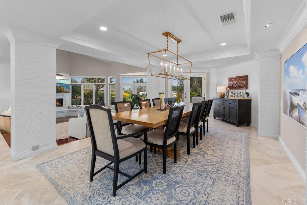 5241 Alzeda Drive Property Photo 13