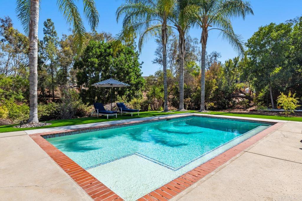 5241 Alzeda Drive Property Photo 43