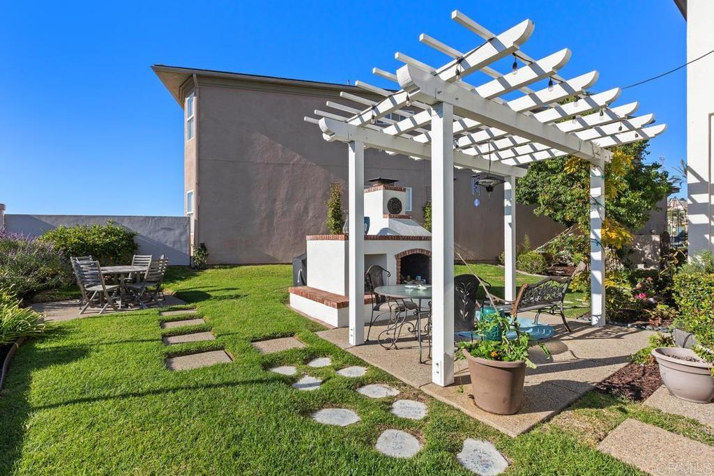 6789 Avena Court Property Photo 37
