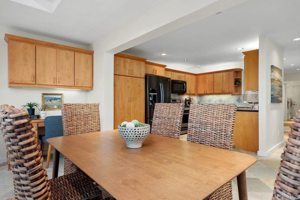 7020 Lantana Property Photo 14