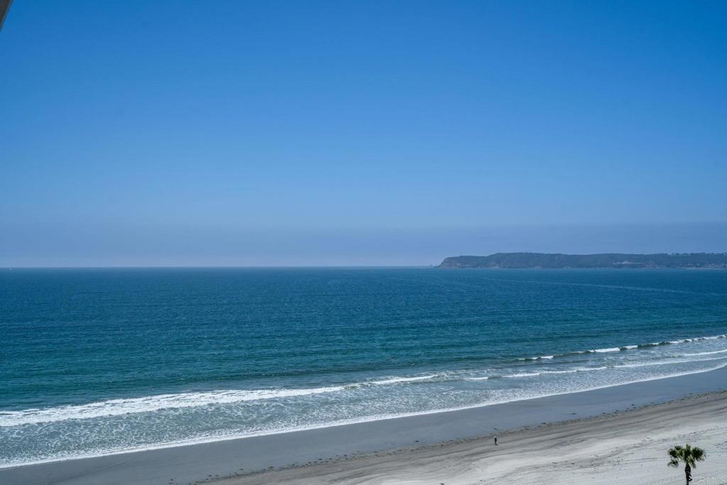 1730 Avenida Del Mundo Property Photo 38