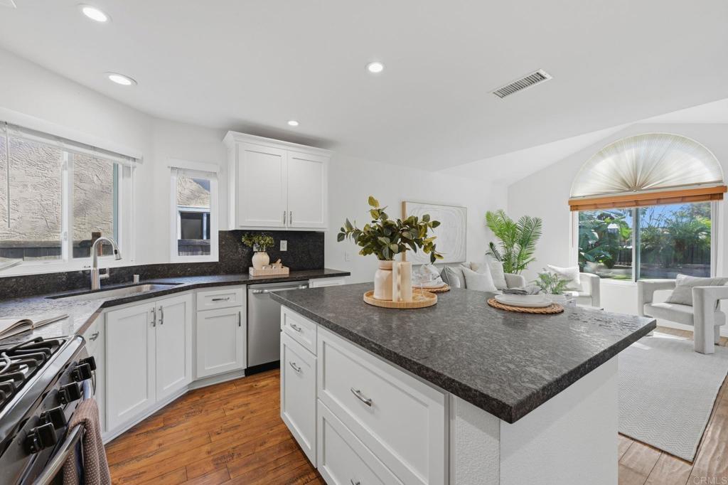 1866 Via Primero Property Photo 15