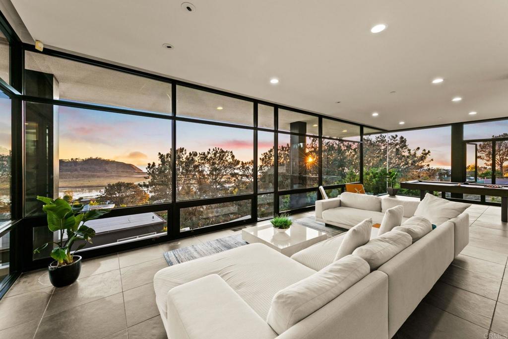 12911 Via Grimaldi Property Photo 4