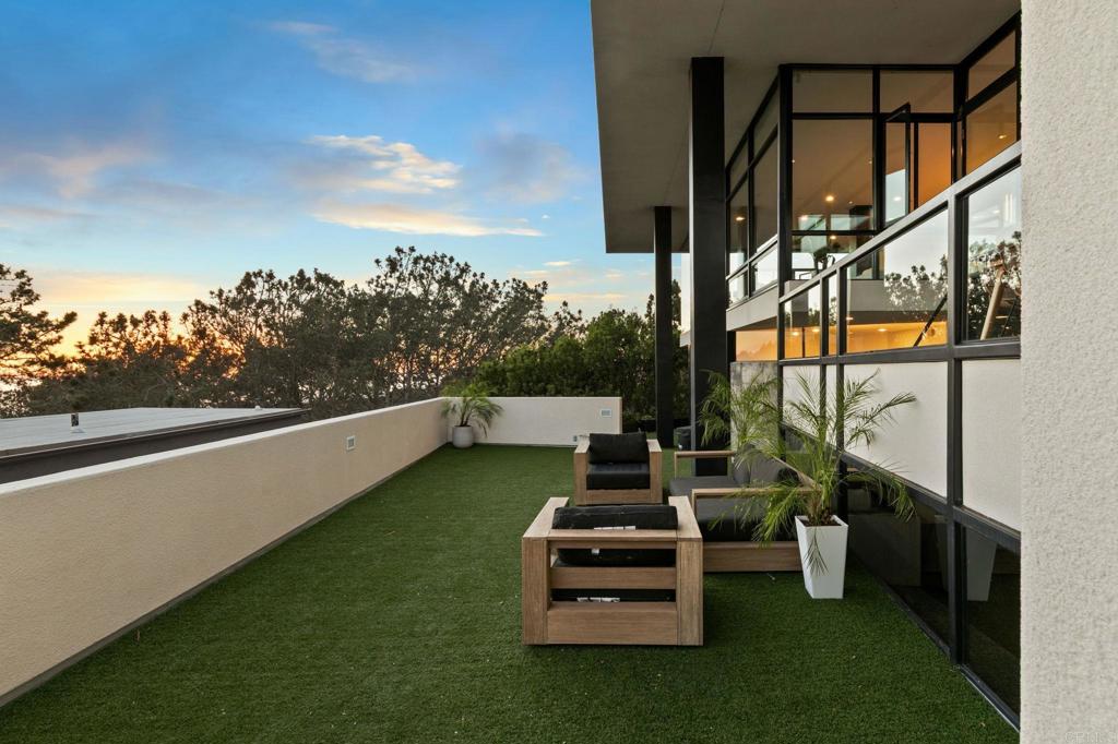 12911 Via Grimaldi Property Photo 14