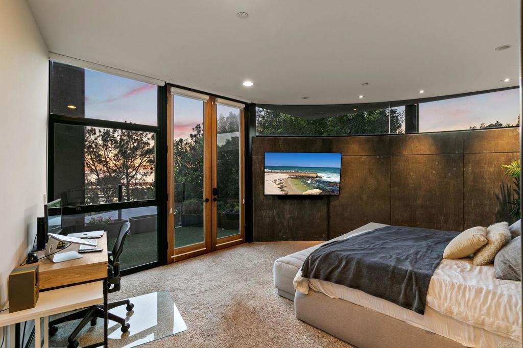 12911 Via Grimaldi Property Photo 40