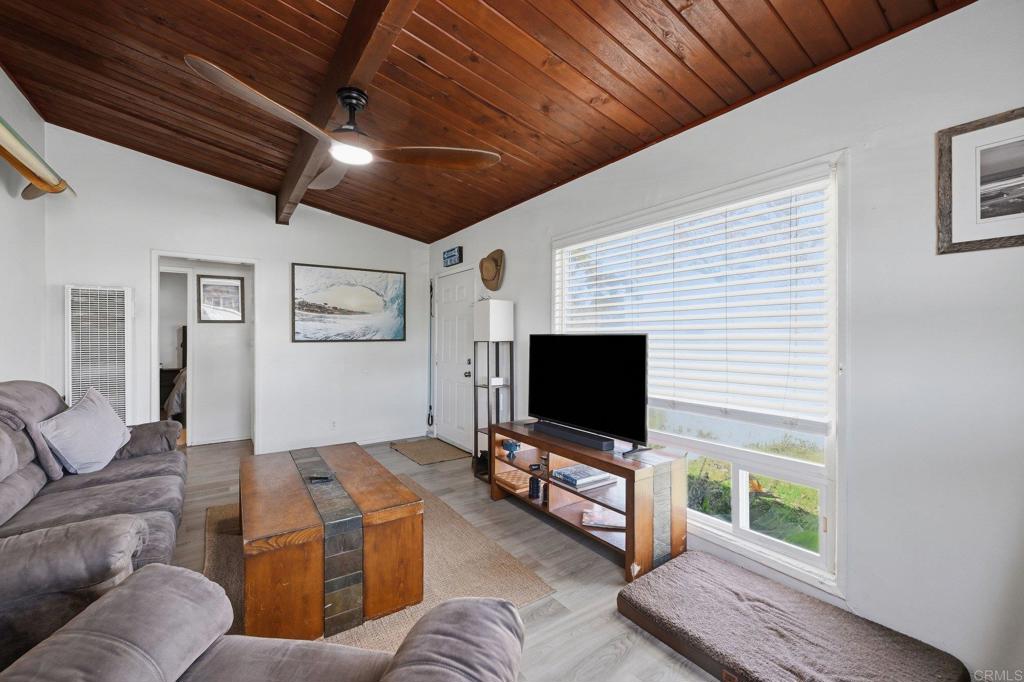 303 305 W F Street Property Photo 7
