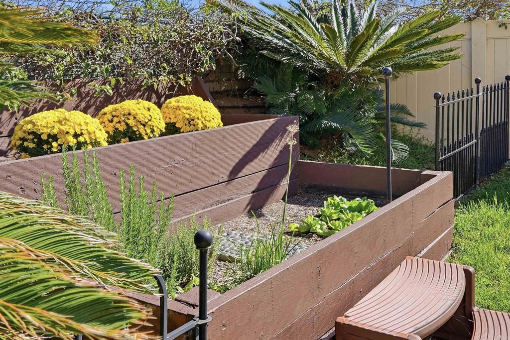 1101 Via Mil Cumbres Property Photo 42