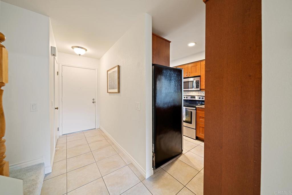 542 Beverly Place Property Photo 12