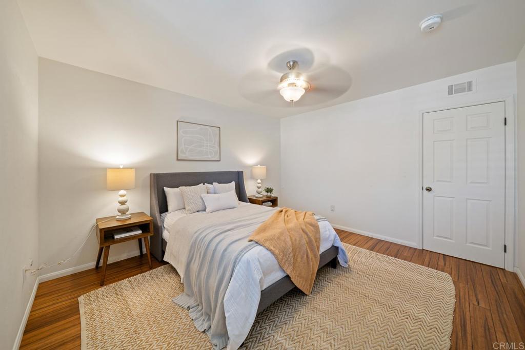 542 Beverly Place Property Photo 18