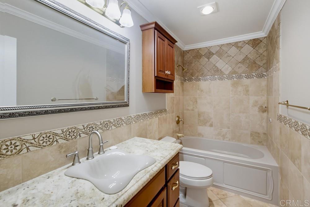 10467 Crosscreek Property Photo 10