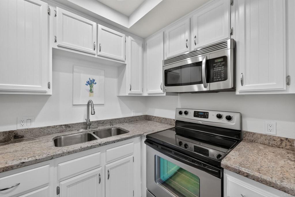 1616 Circa Del Lago C303 Property Photo 10