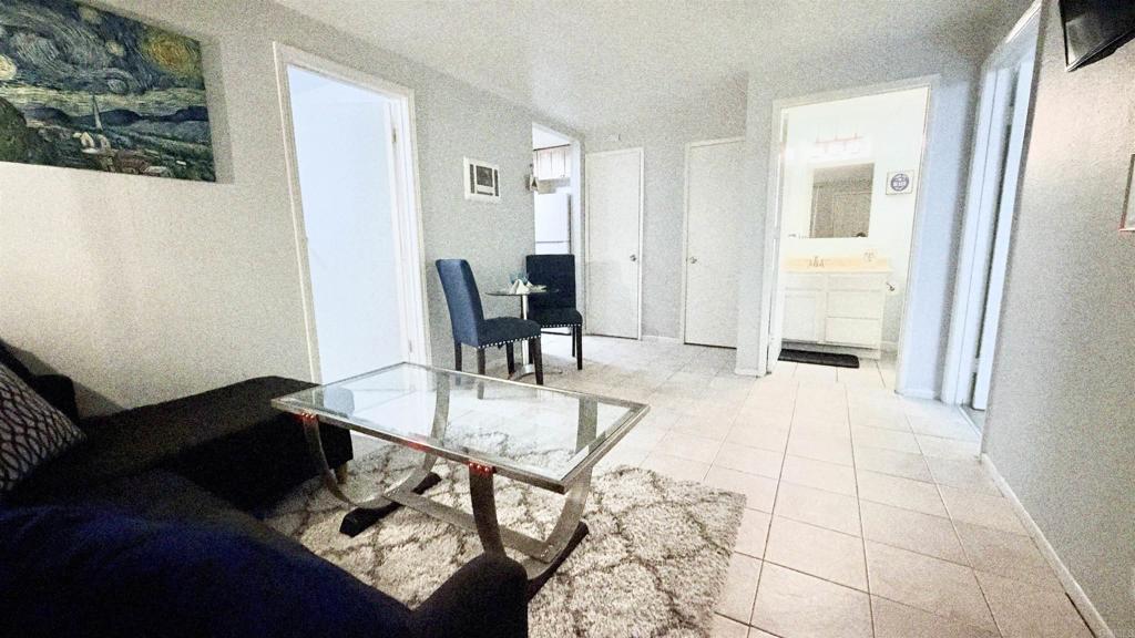 5164 Landis Street 9 Property Photo 2