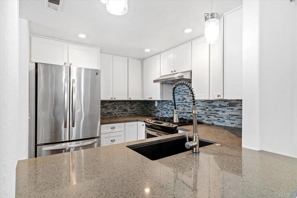 415 Ribbon Beach Way 251 Property Photo 11