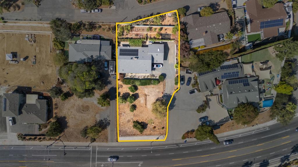 535 Civic Center Dr Property Photo 3