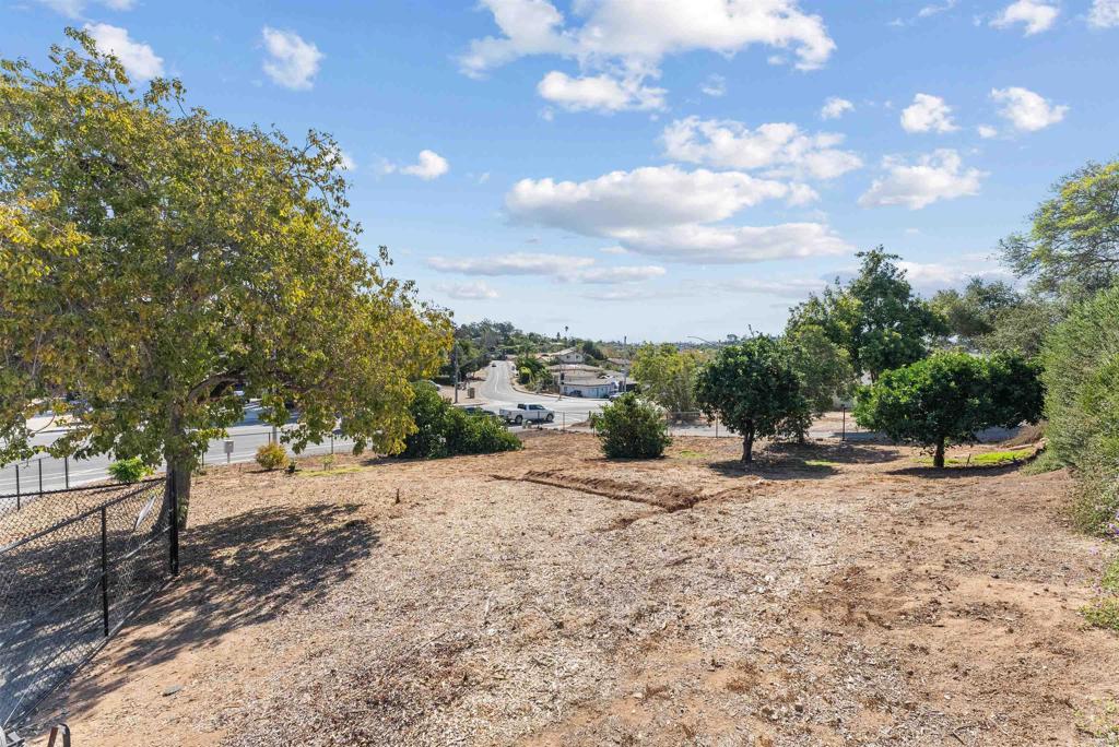 535 Civic Center Dr Property Photo 32