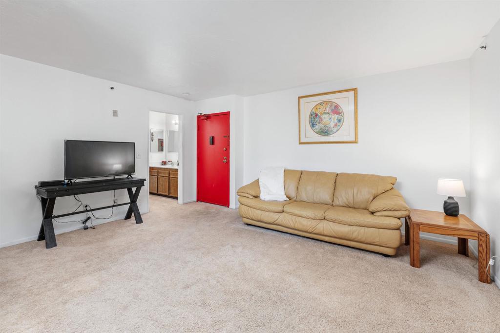 7508 Parkway Drive 108 Property Photo 3