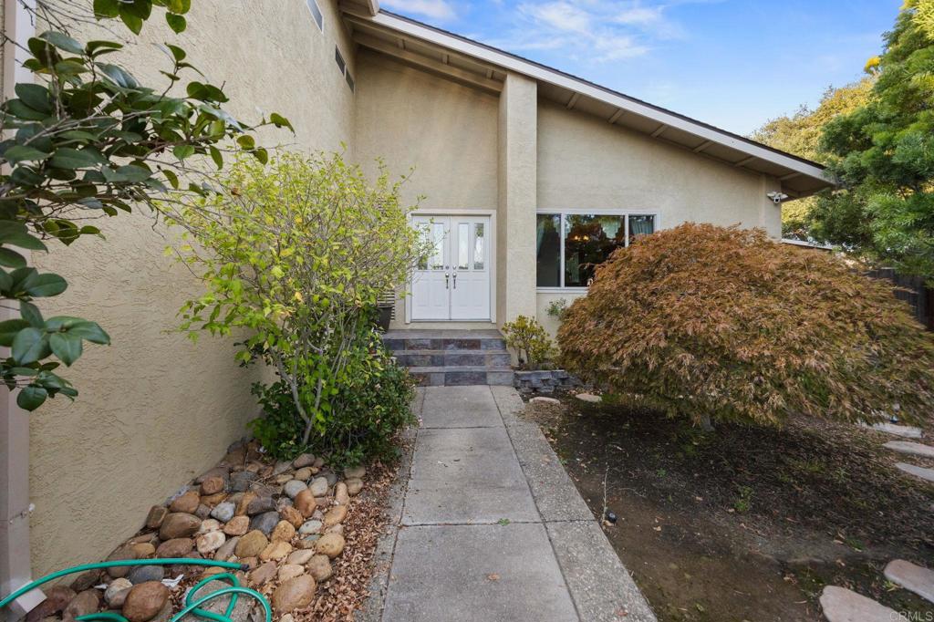 450 Masonic Court Property Photo 4