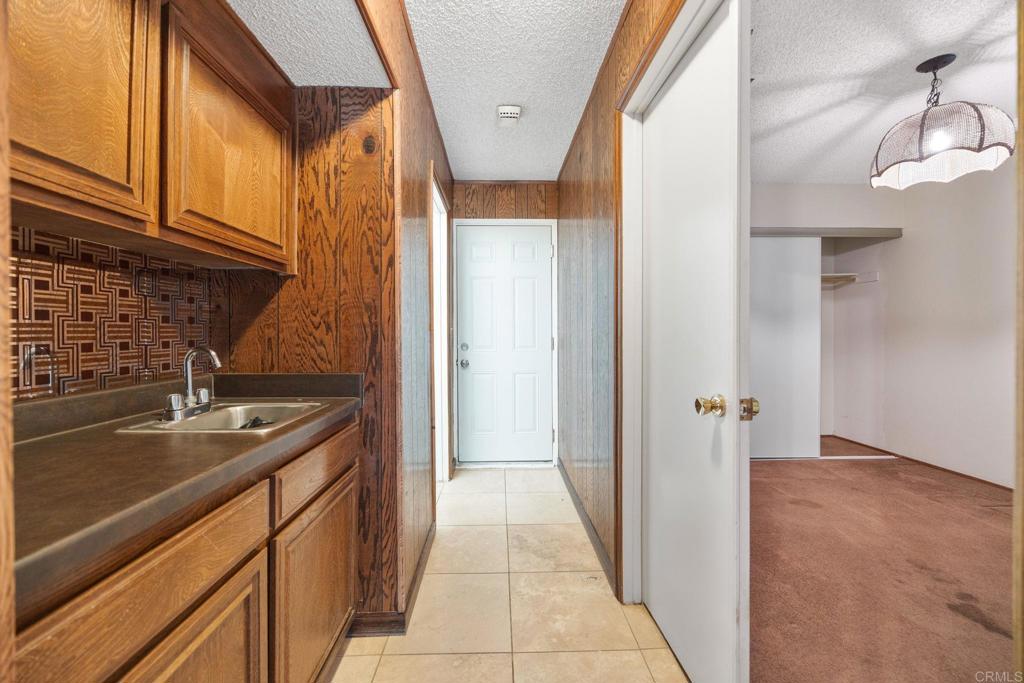 450 Masonic Court Property Photo 10