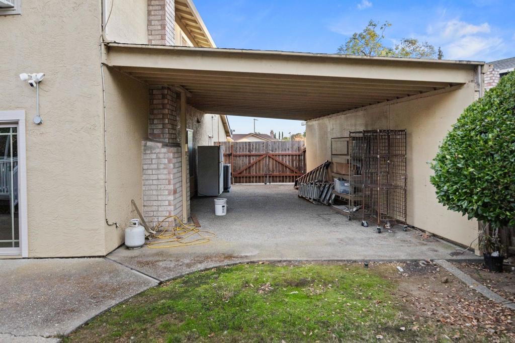 450 Masonic Court Property Photo 30