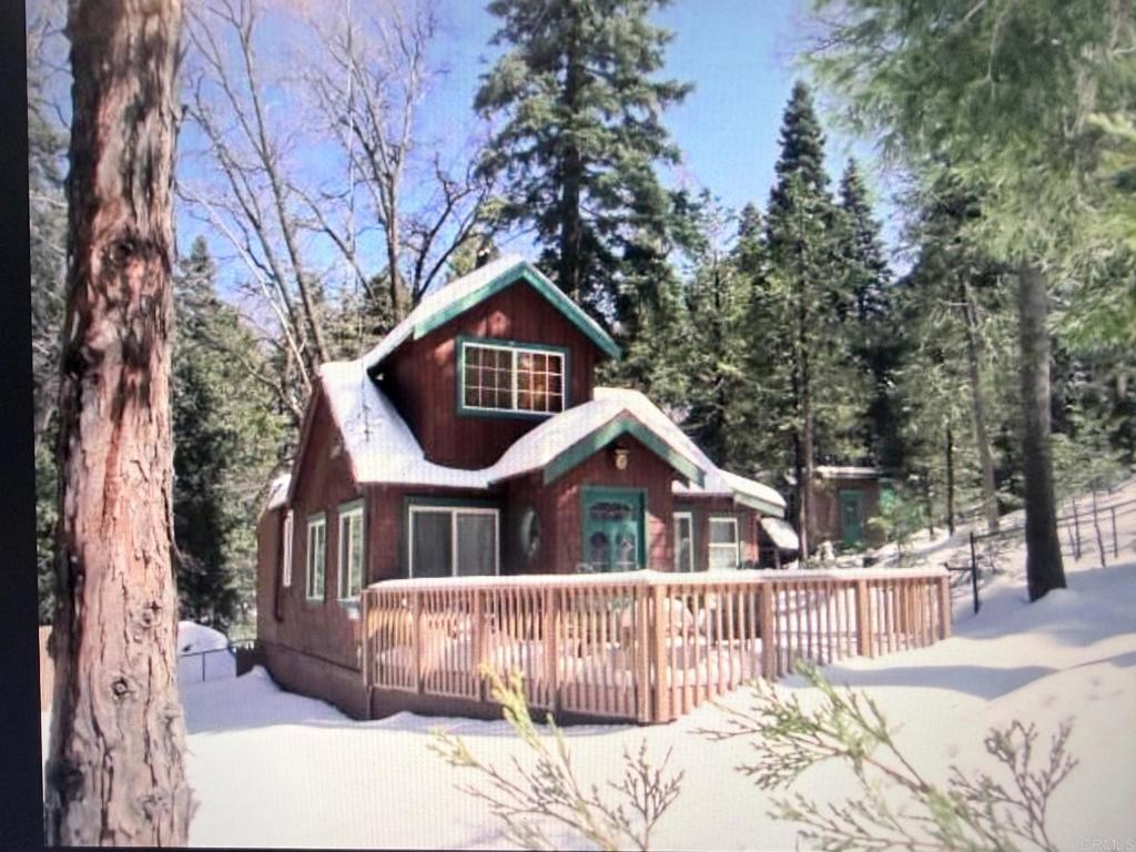22258 Crestline Road Property Photo 4