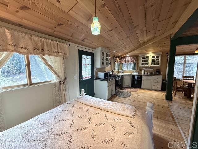 22258 Crestline Road Property Photo 27