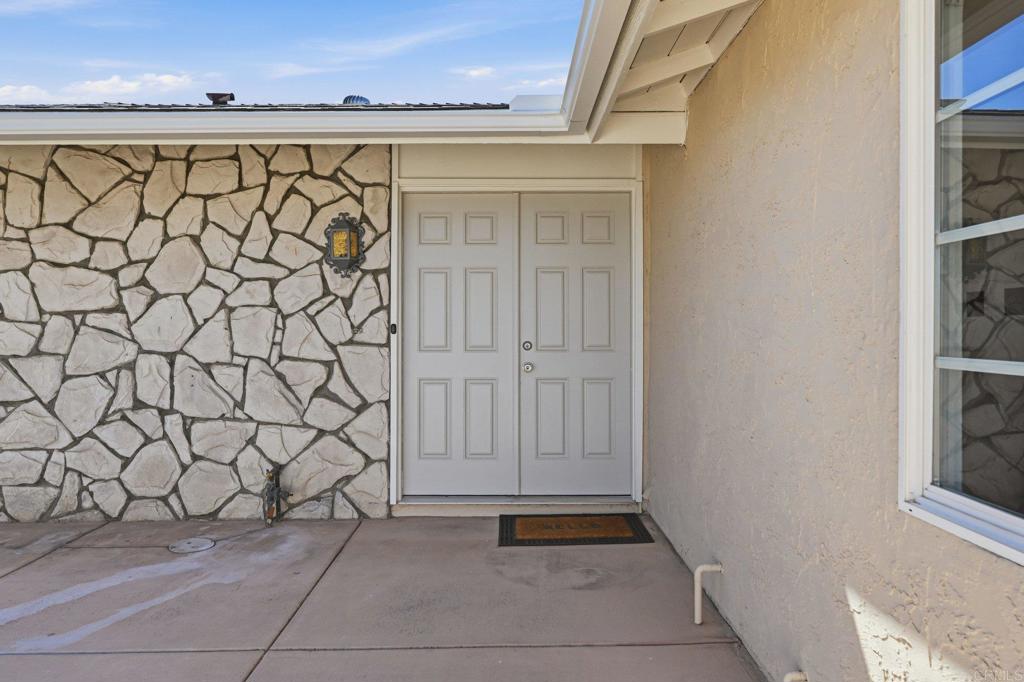 8243 Hydra Lane Property Photo 3