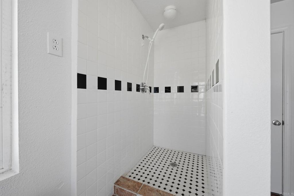 8243 Hydra Lane Property Photo 38