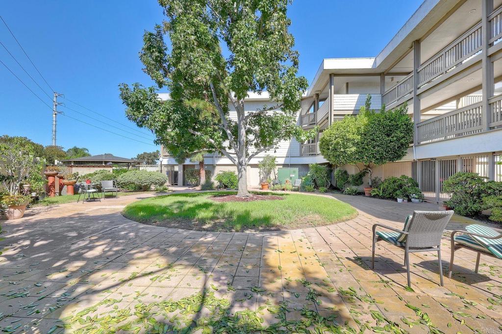 3098 Rue Dorleans 328 Property Photo 43