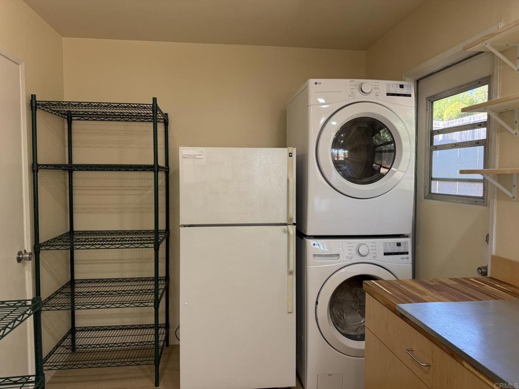 4558 Golden Ridge Drive Property Photo 10