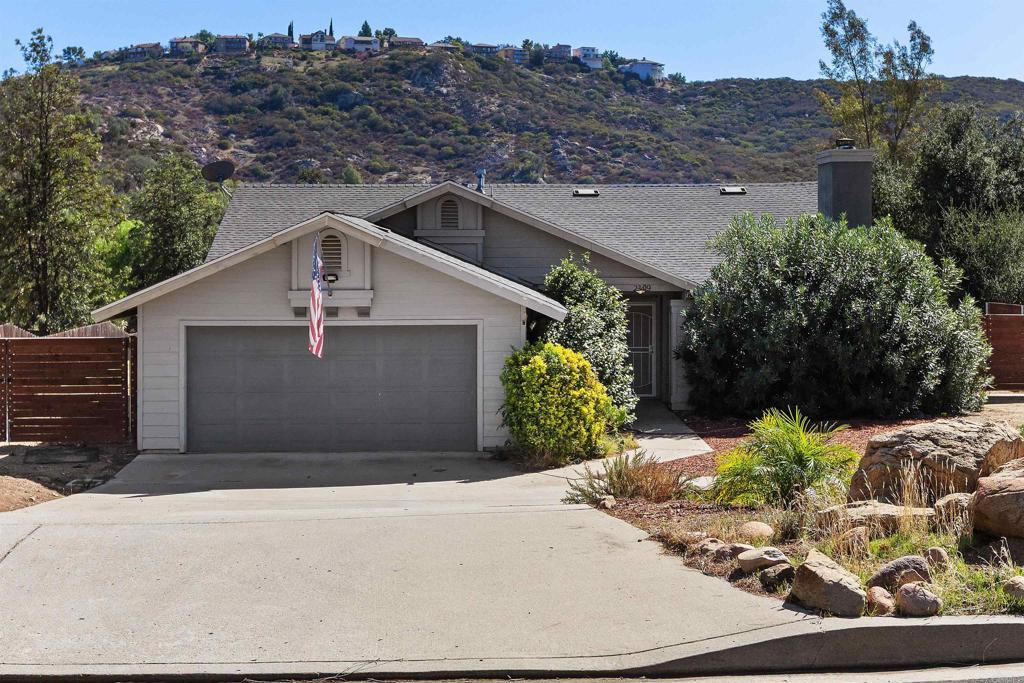 23419 Glenn Ellen Way Property Photo 1
