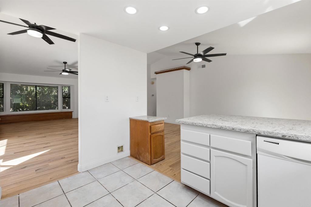 23419 Glenn Ellen Way Property Photo 19