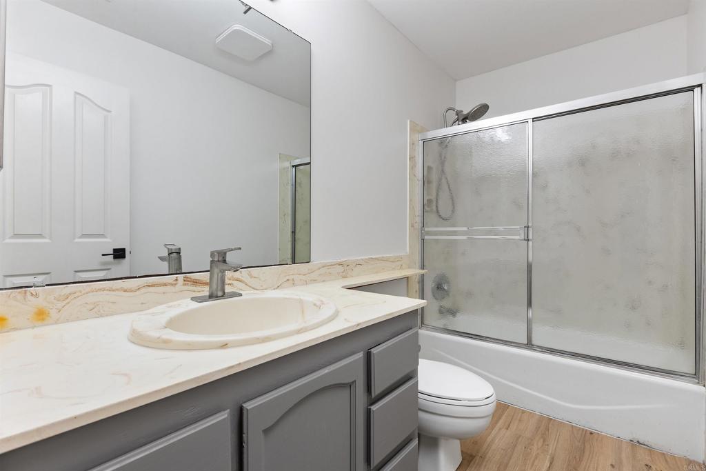 23419 Glenn Ellen Way Property Photo 25