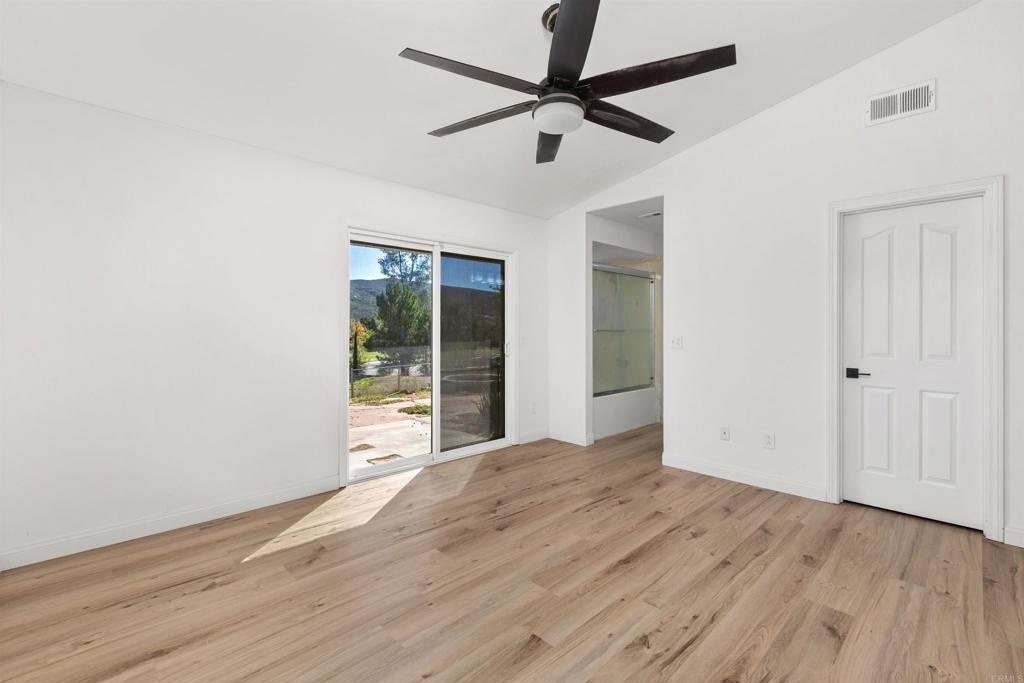 23419 Glenn Ellen Way Property Photo 28