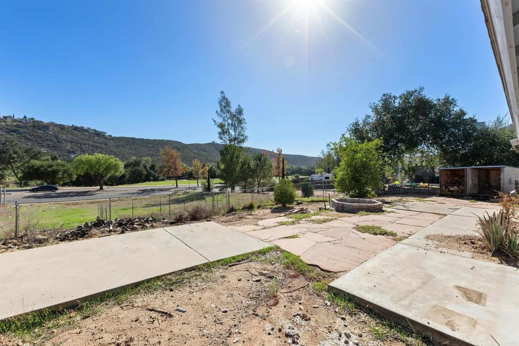 23419 Glenn Ellen Way Property Photo 35
