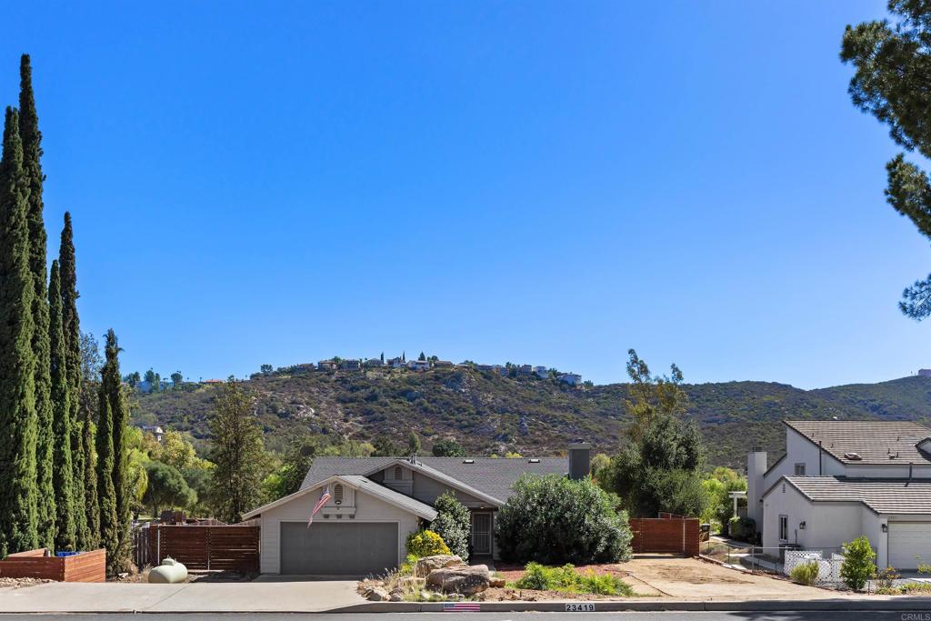 23419 Glenn Ellen Way Property Photo 40