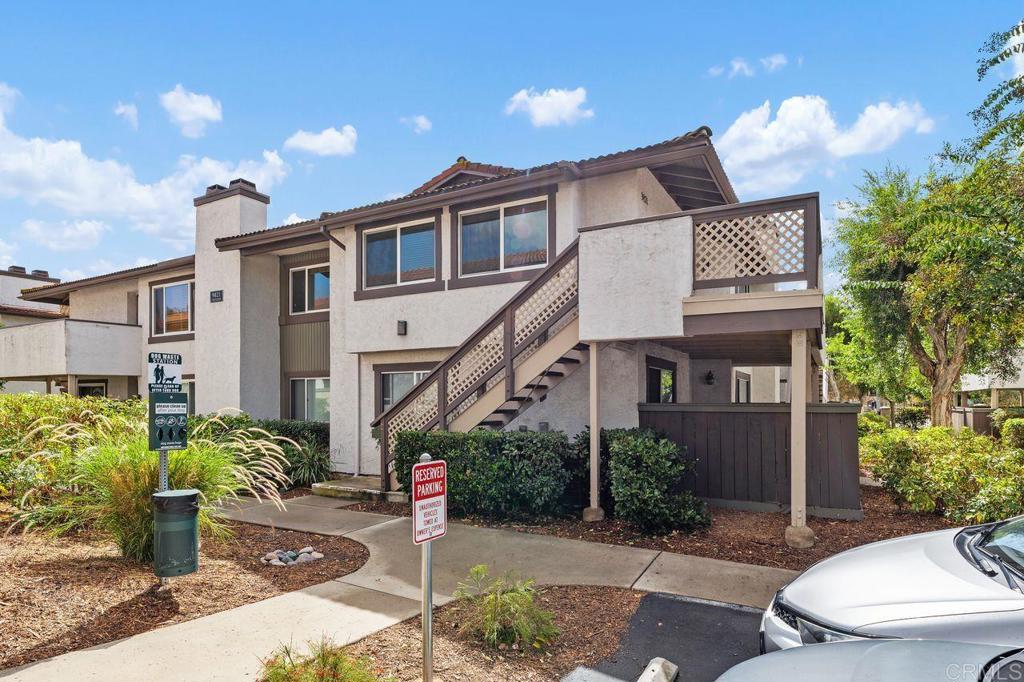 9821 Caspi Gardens Drive 2 Property Photo 2